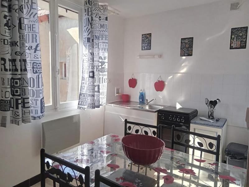 Appartement Le Labyrinthe Du Peintre Bransat Exterior foto
