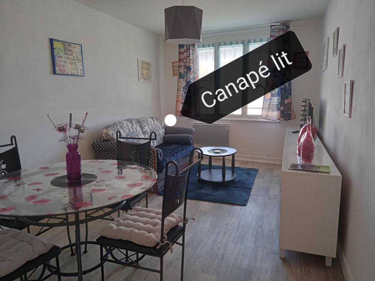 Appartement Le Labyrinthe Du Peintre Bransat Exterior foto